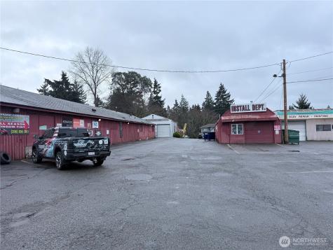 13828 Aurora Avenue N Seattle WA 98133