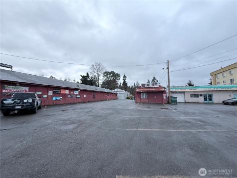 13828 Aurora Avenue N Seattle WA 98133
