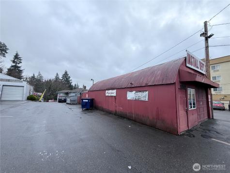 13828 Aurora Avenue N Seattle WA 98133
