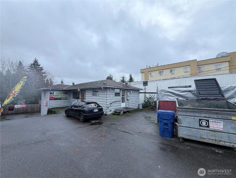 13828 Aurora Avenue N Seattle WA 98133