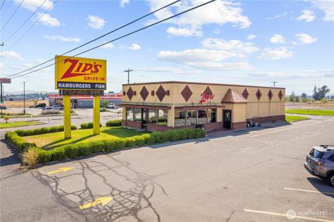 12421 Sunset Airway Heights WA 99001