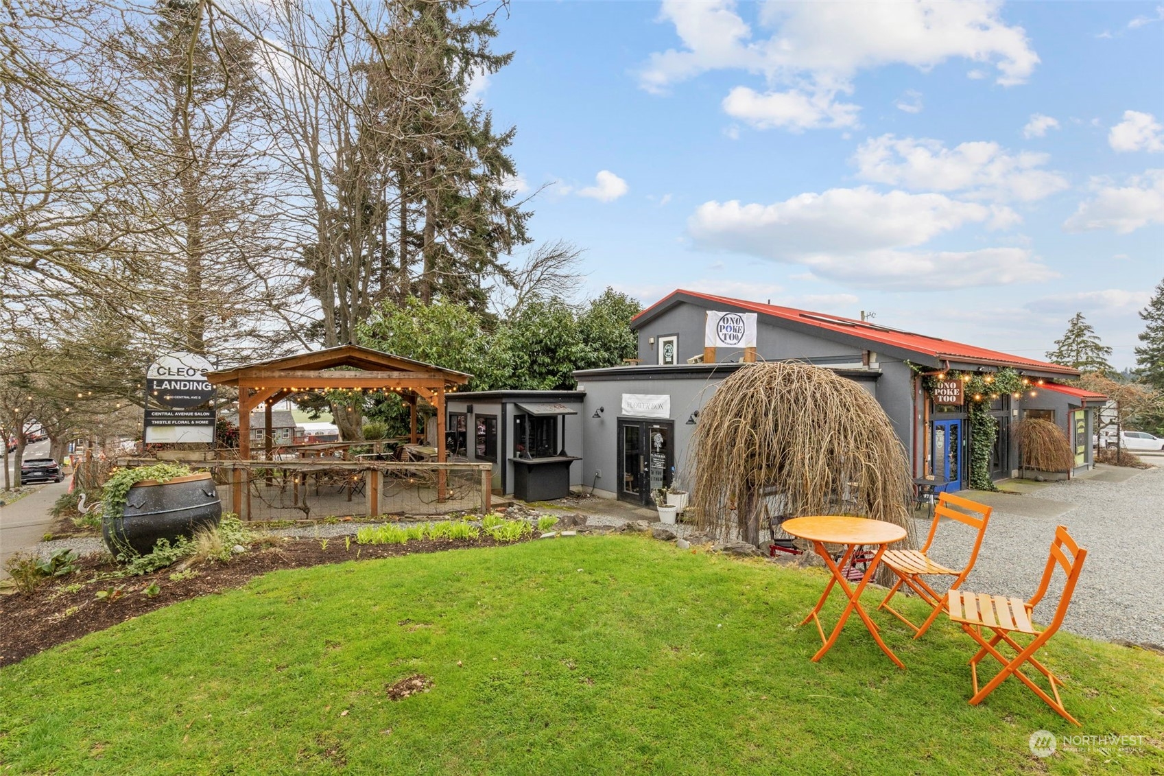 25960 Central Avenue NE Kingston WA 98346