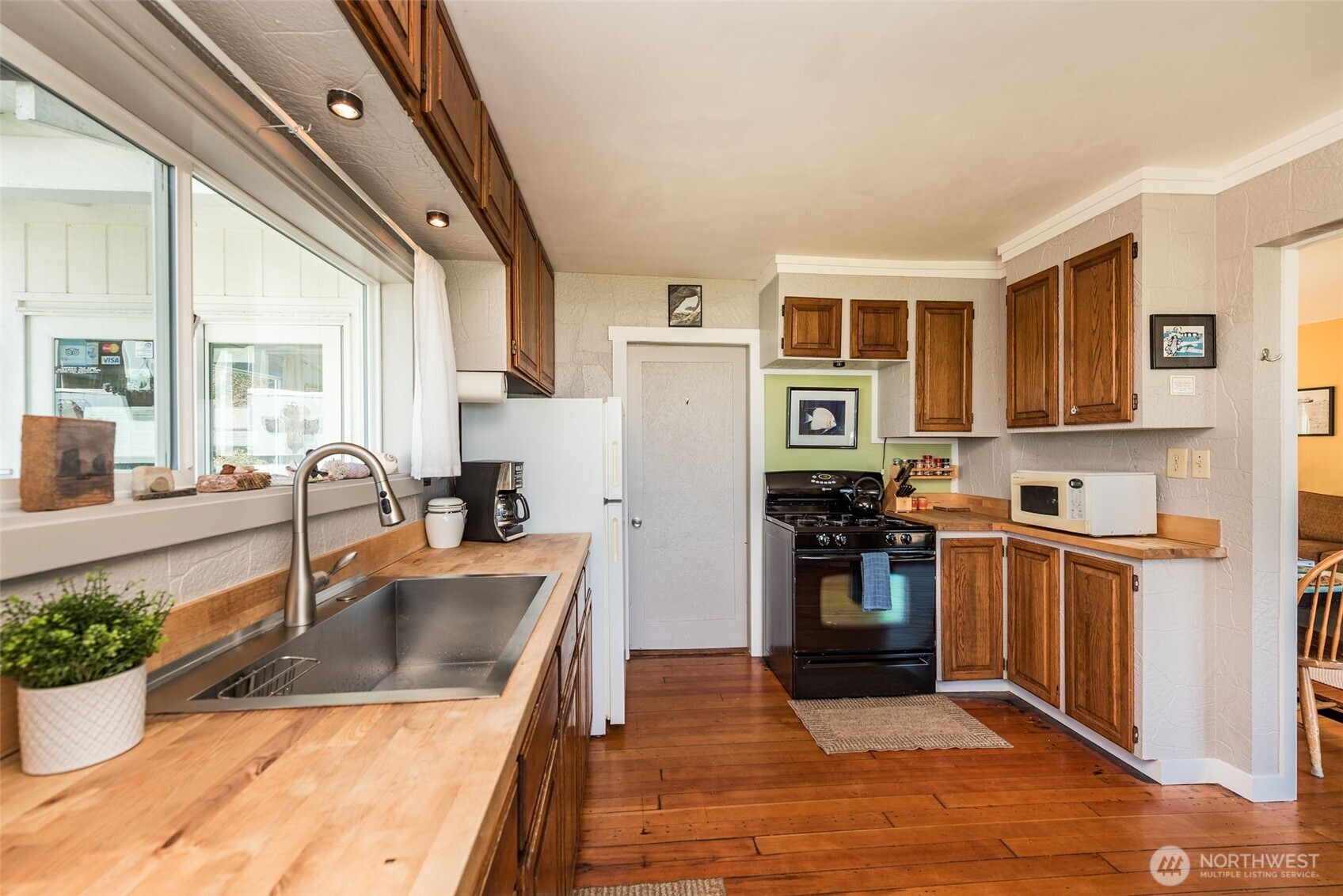 1663 Highway 112 Sekiu WA 98381