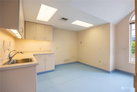 811 E Georgiana Street Port Angeles WA 98362