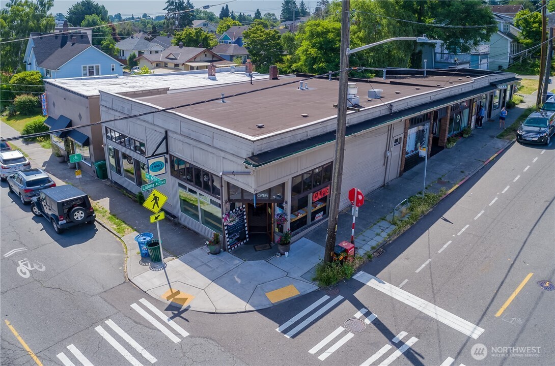 6408 Latona Avenue NE Seattle WA 98115