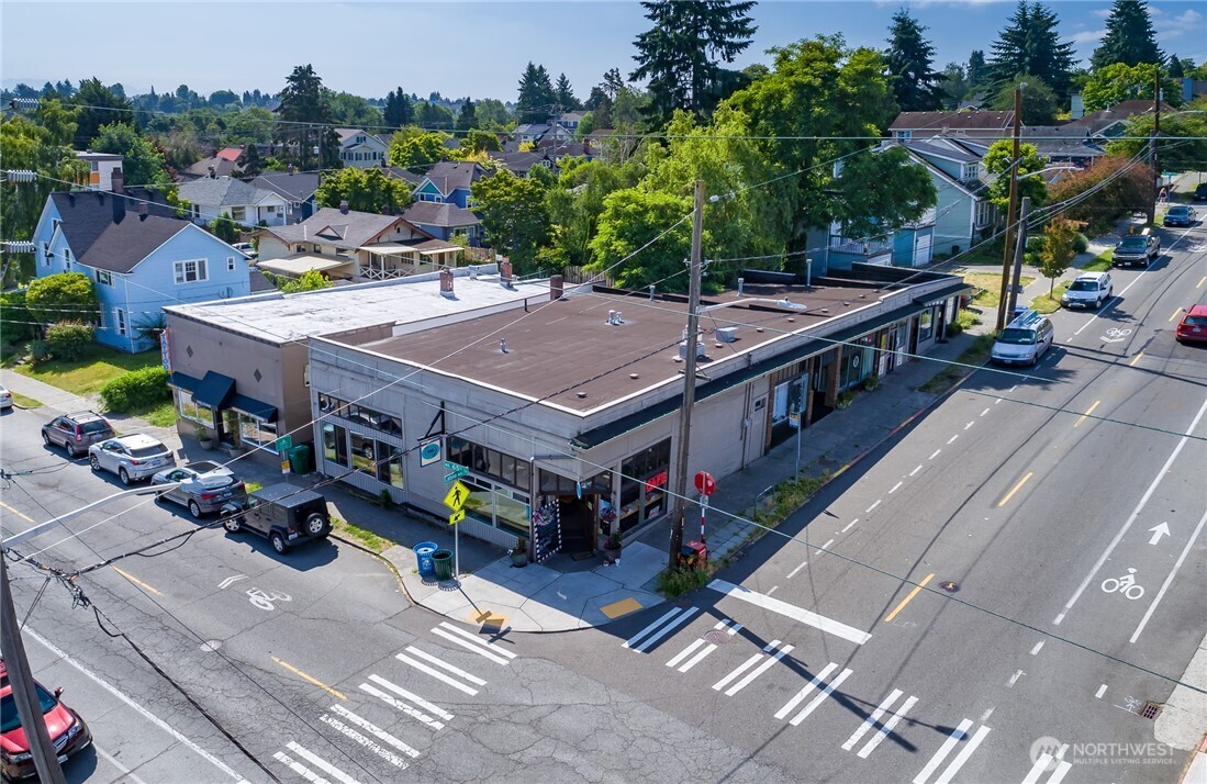 6408 Latona Avenue NE Seattle WA 98115