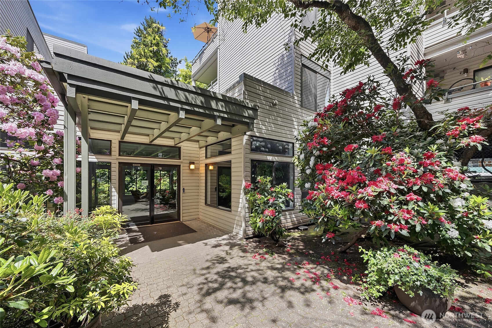 211 Summit Avenue E Seattle WA 98102