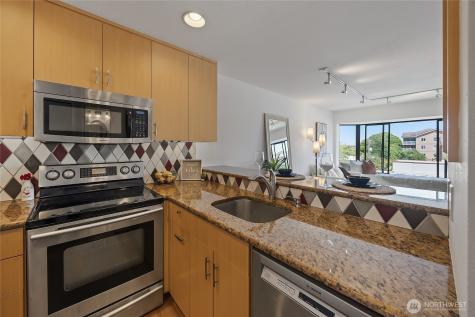 211 Summit Avenue E Seattle WA 98102