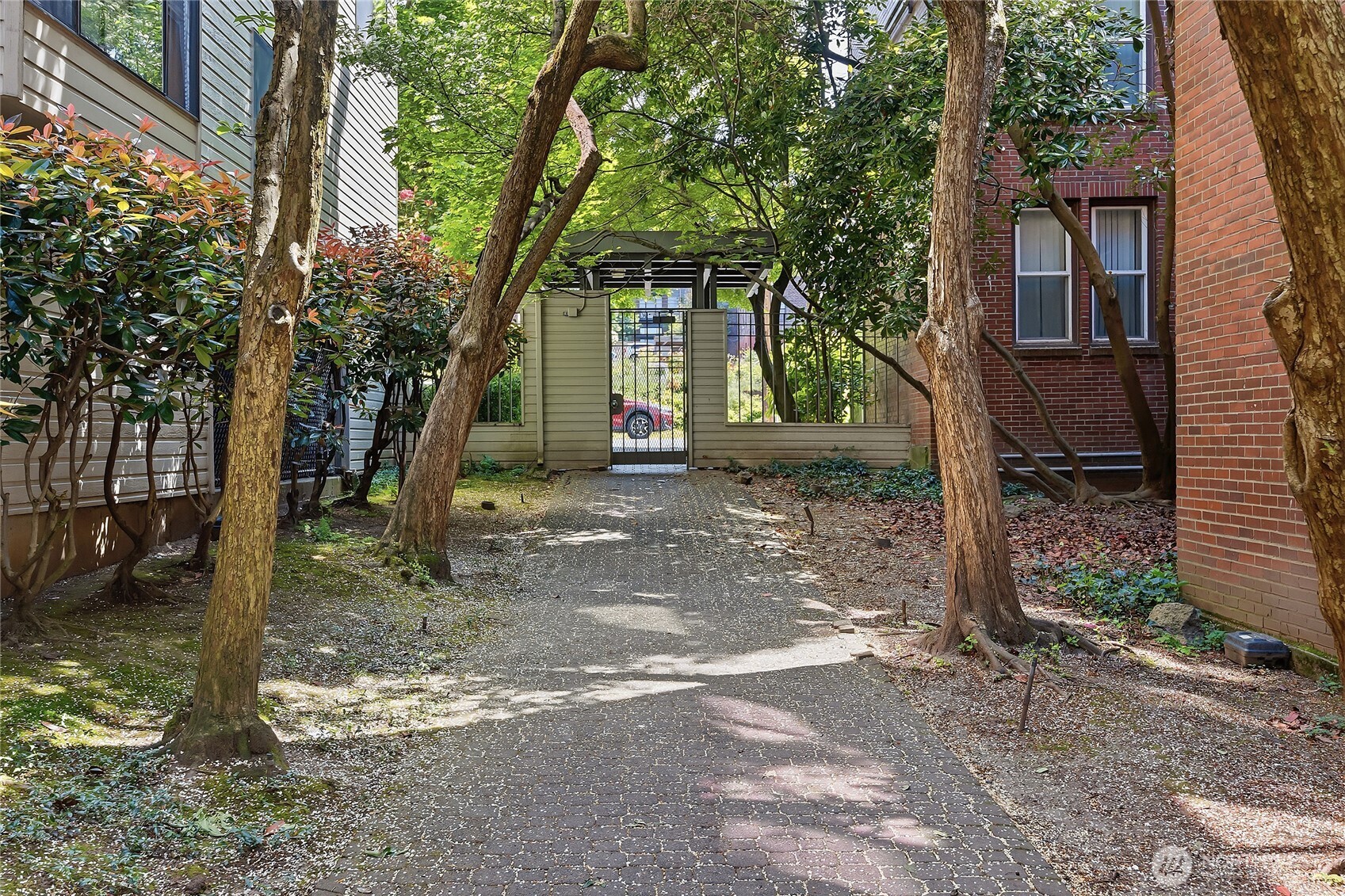 211 Summit Avenue E Seattle WA 98102
