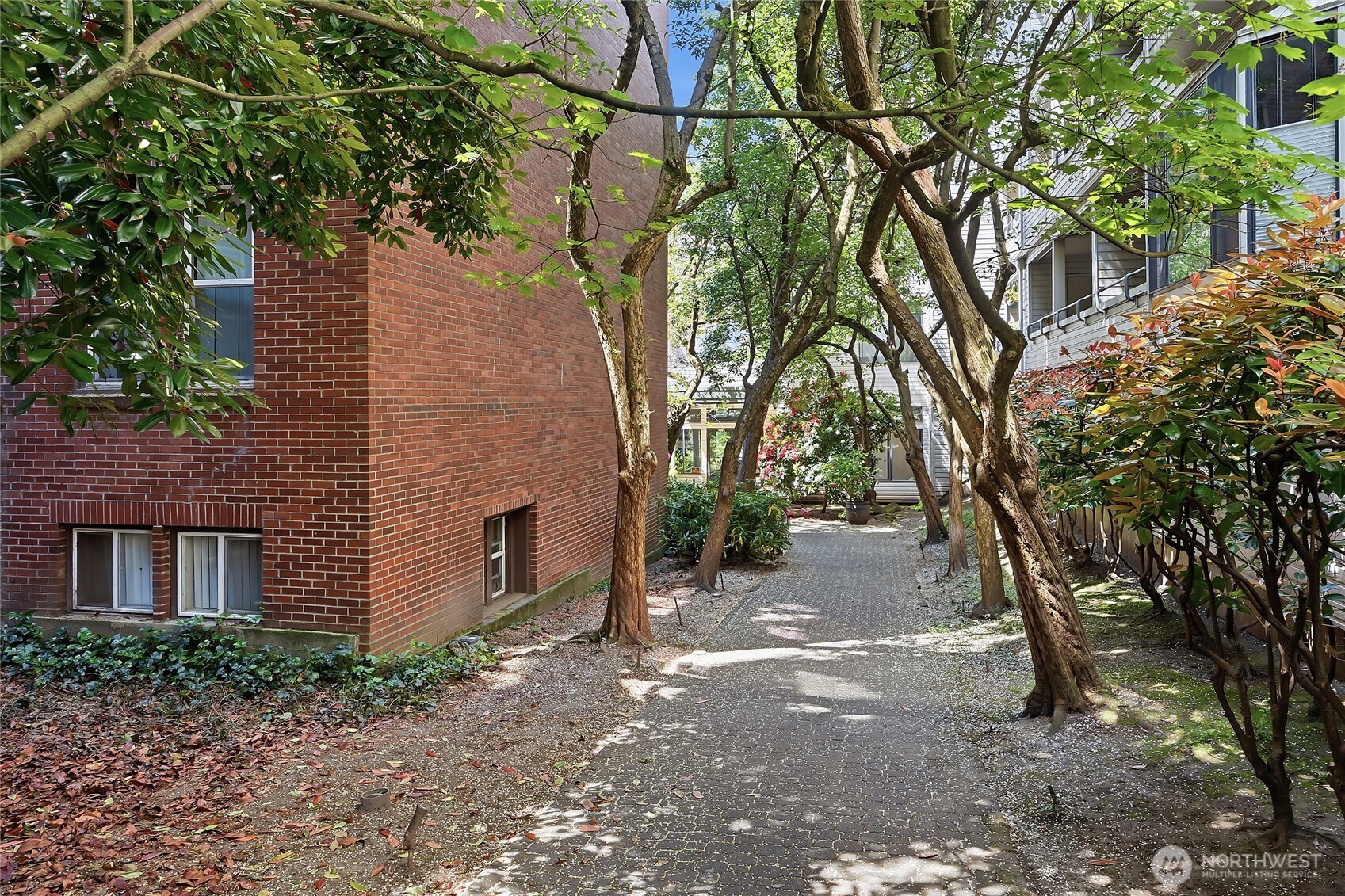 211 Summit Avenue E Seattle WA 98102