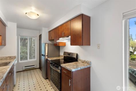 5620 200th Street SW Lynnwood WA 98036