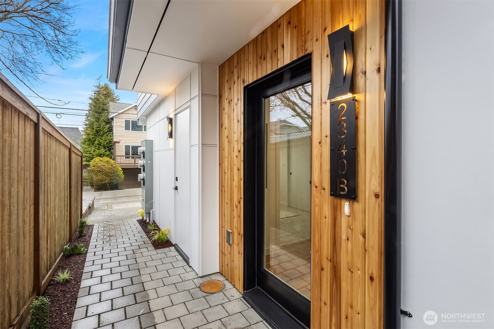 2340 N 64th Street Seattle WA 98103