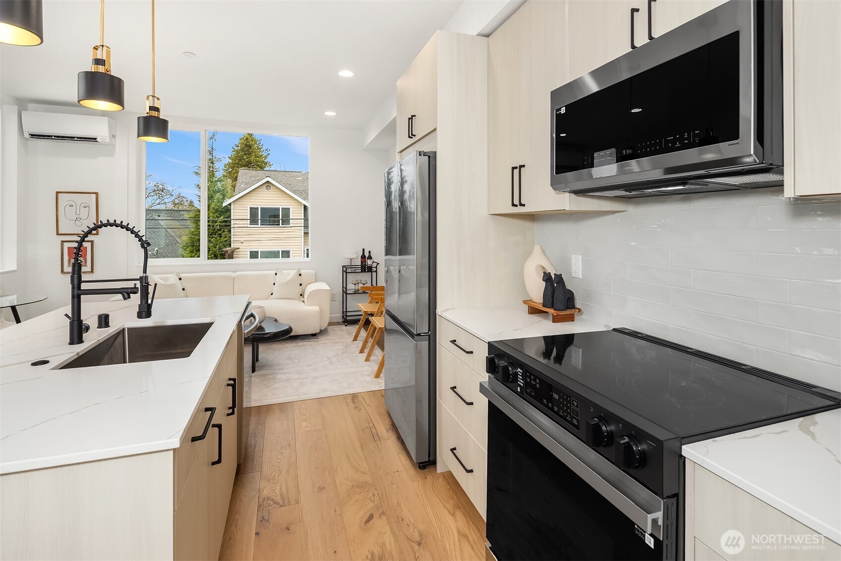 2340 N 64th Street Seattle WA 98103