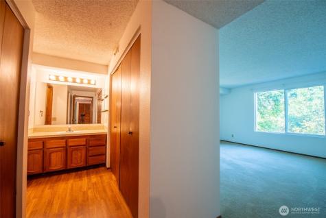 17417 Ashworth Avenue N Shoreline WA 98133