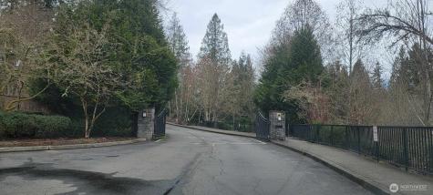 4321 Issaquah-pine Lake Road SE Sammamish WA 98075