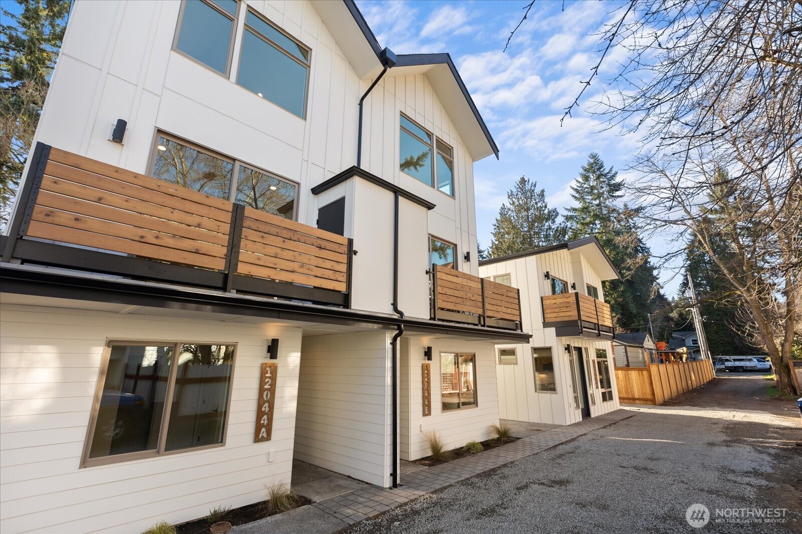 12044 Hiram Place NE Seattle WA 98125