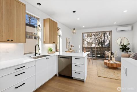 12044 Hiram Place NE Seattle WA 98125