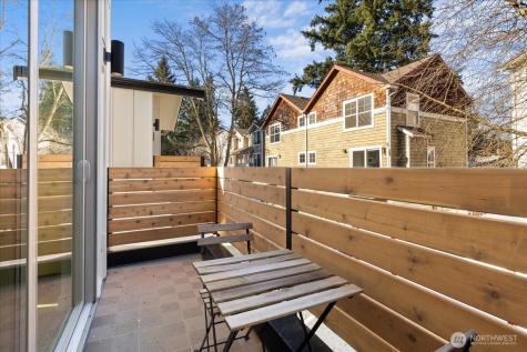 12044 Hiram Place NE Seattle WA 98125