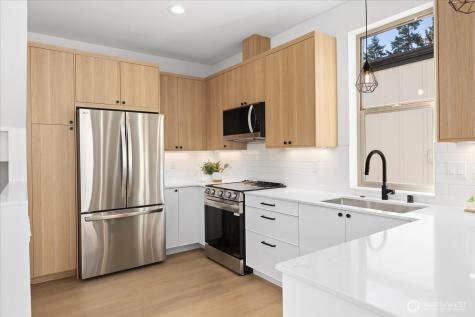 12044 Hiram Place NE Seattle WA 98125