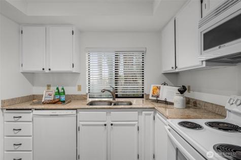412 10th Street Kirkland WA 98033