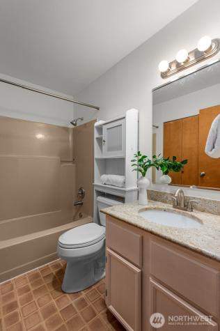 412 10th Street Kirkland WA 98033
