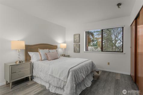 412 10th Street Kirkland WA 98033