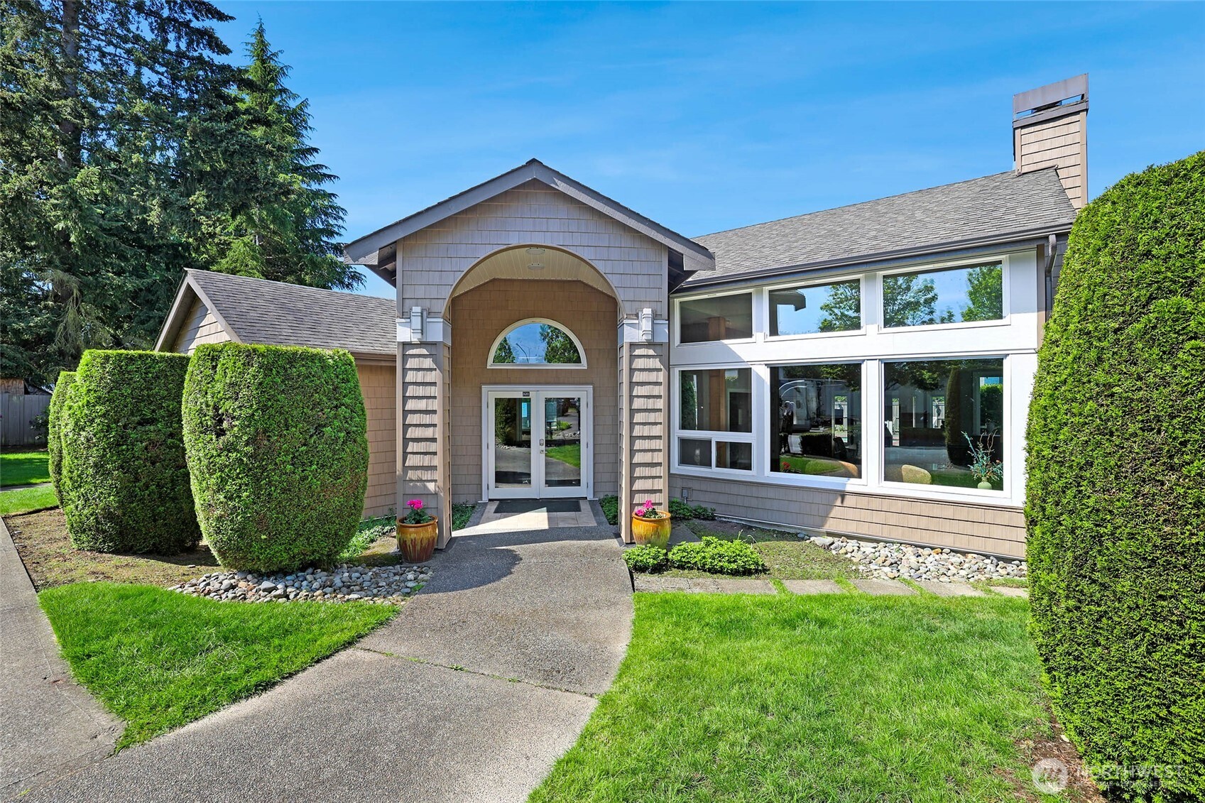 26221 116th Avenue SE Kent WA 98030