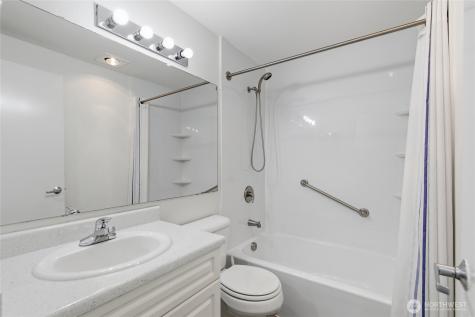 23321 Cedar Way Mountlake Terrace WA 98043