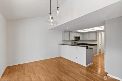 16132 SE 33rd Circle Bellevue WA 98008