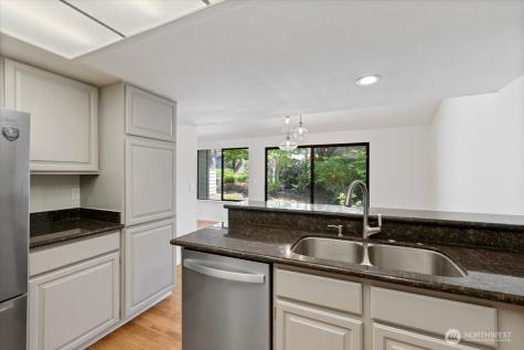 16132 SE 33rd Circle Bellevue WA 98008
