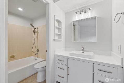 16132 SE 33rd Circle Bellevue WA 98008