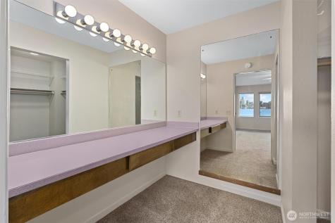 1737 Harbor Avenue SW Seattle WA 98126