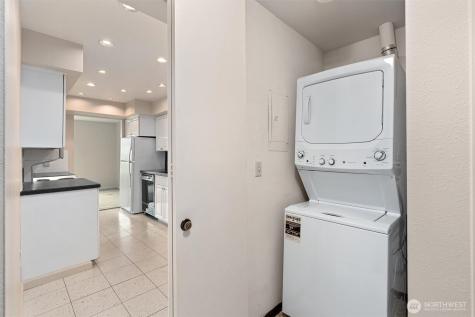 1737 Harbor Avenue SW Seattle WA 98126