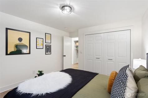 4219 Whitman Avenue N Seattle WA 98103