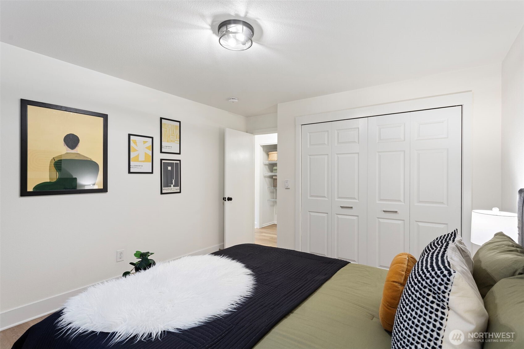 4219 Whitman Avenue N Seattle WA 98103