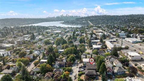 4219 Whitman Avenue N Seattle WA 98103