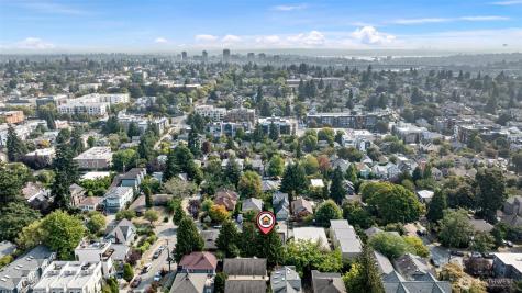 4219 Whitman Avenue N Seattle WA 98103