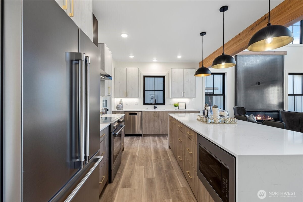 211 Pebblebrook Drive Lynden WA 98264