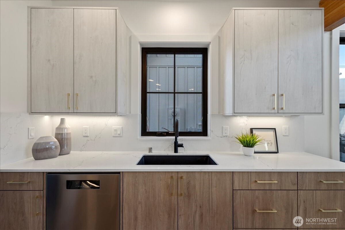 211 Pebblebrook Drive Lynden WA 98264
