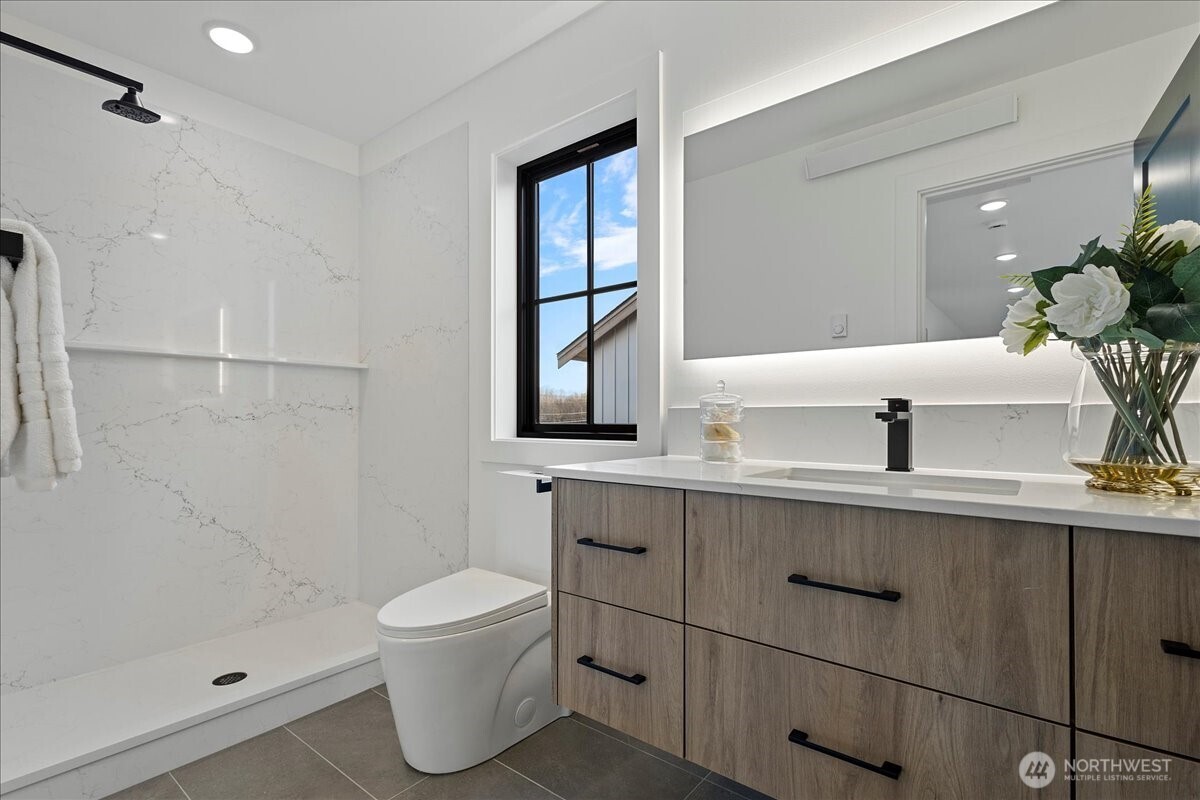 211 Pebblebrook Drive Lynden WA 98264