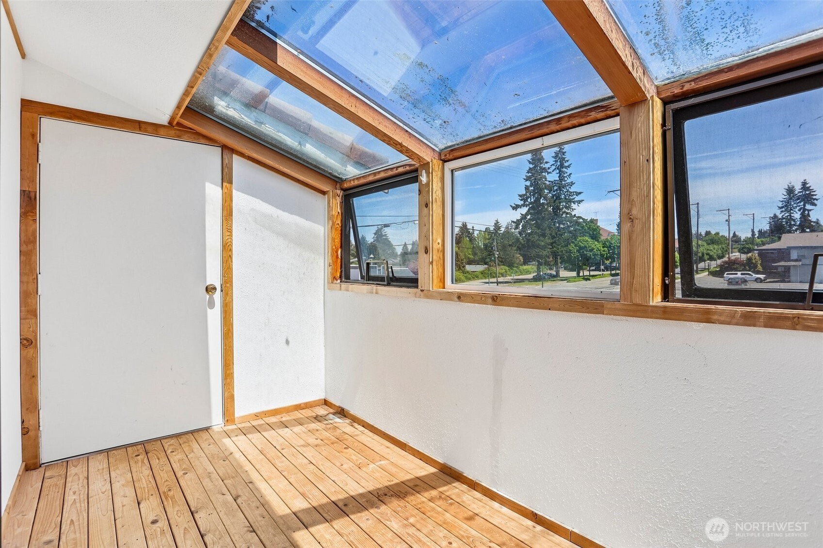 8312 27th W Tacoma WA 98466