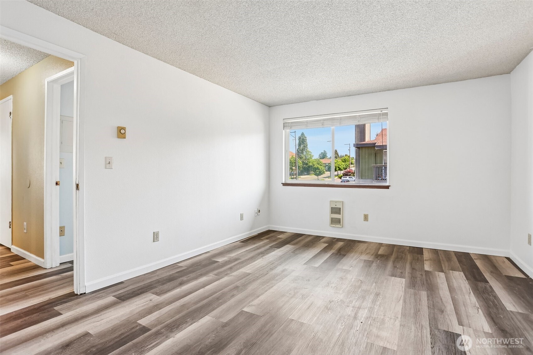 8312 27th W Tacoma WA 98466