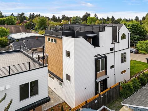 319 NW 87th Street Seattle WA 98117