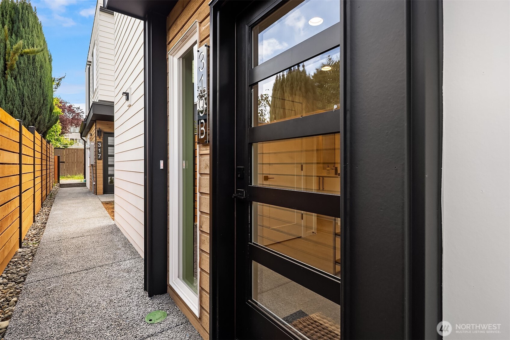 319 NW 87th Street Seattle WA 98117