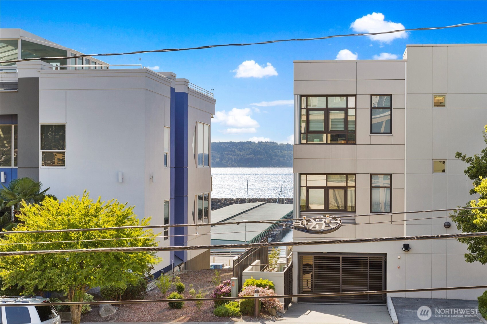 22532 6th Avenue S Seattle WA 98198
