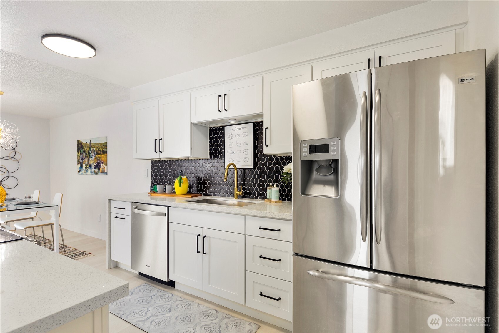 22532 6th Avenue S Seattle WA 98198