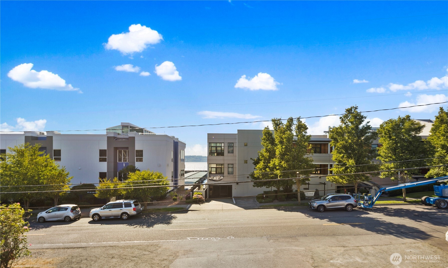 22532 6th Avenue S Seattle WA 98198