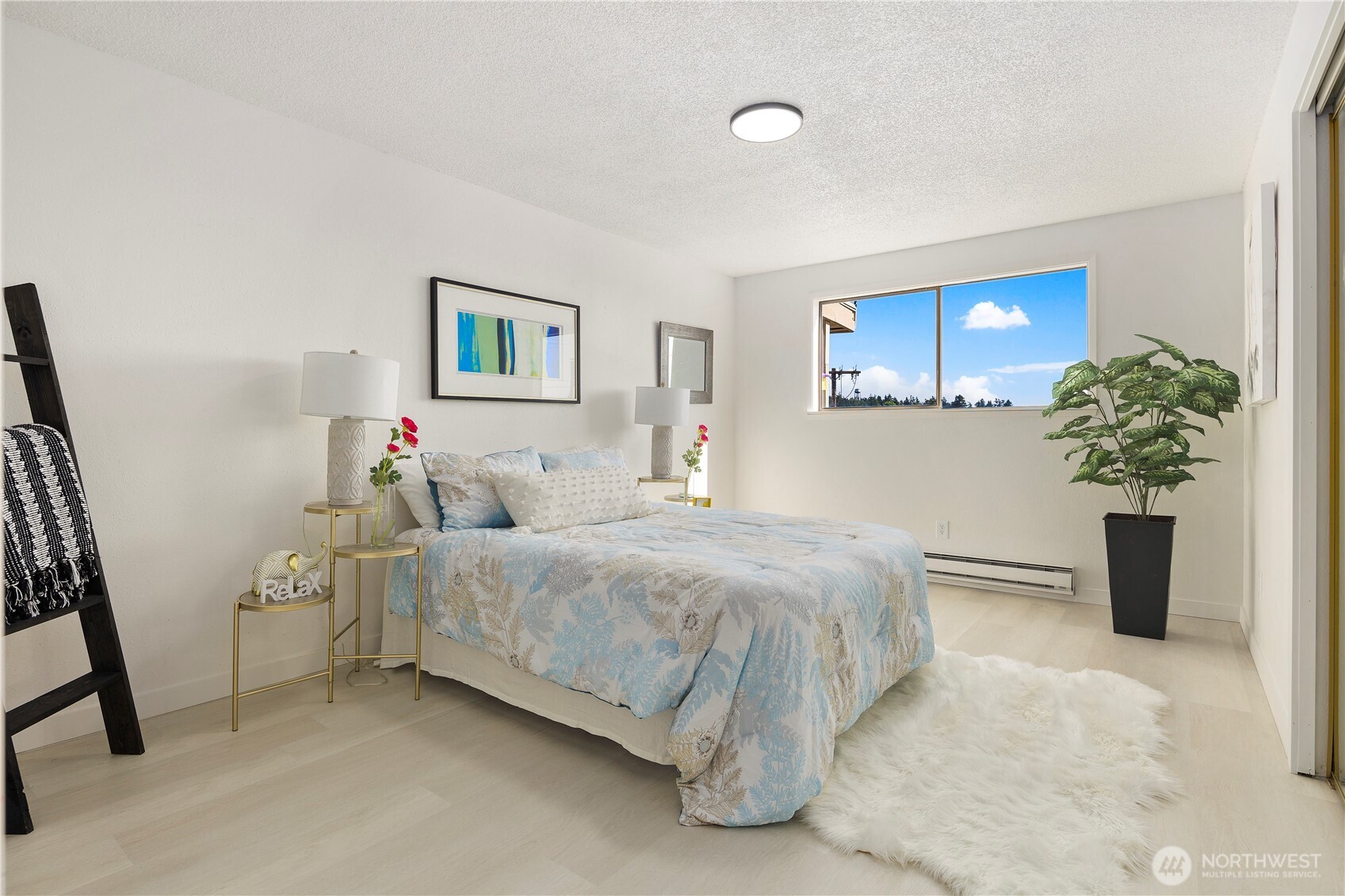 22532 6th Avenue S Seattle WA 98198
