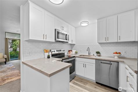13932 NE 60th Street Redmond WA 98052