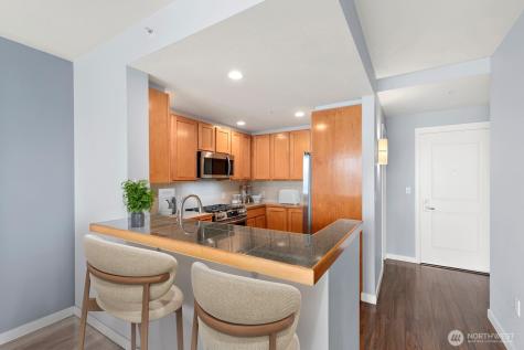 2607 Western Avenue Seattle WA 98121